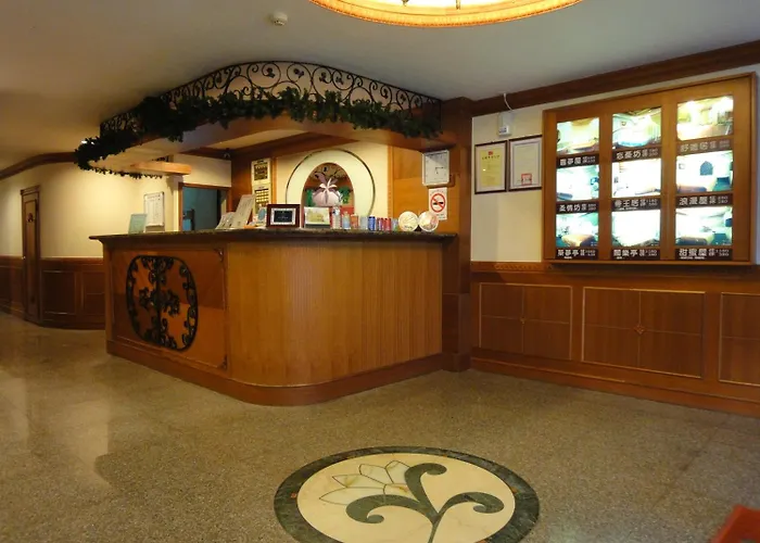 Hua Yue Hotel