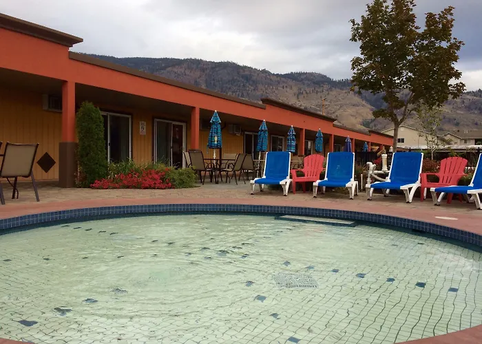 Sahara Suites