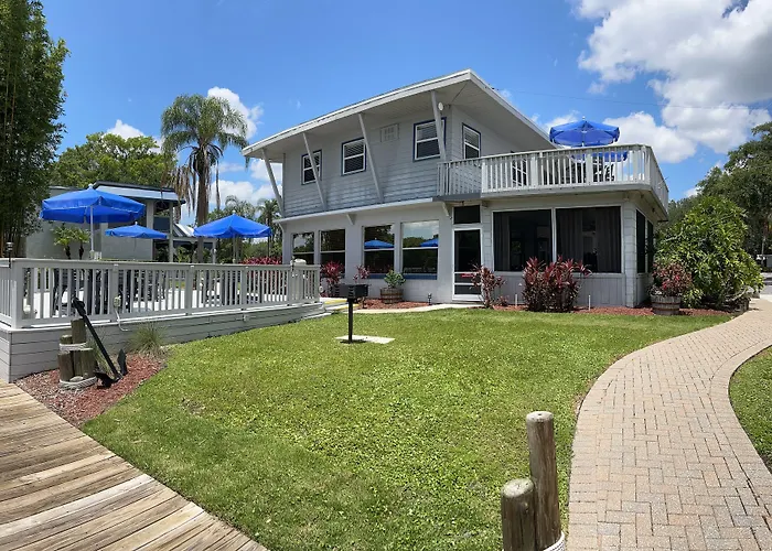 Hontoon Landing Resort & Marina