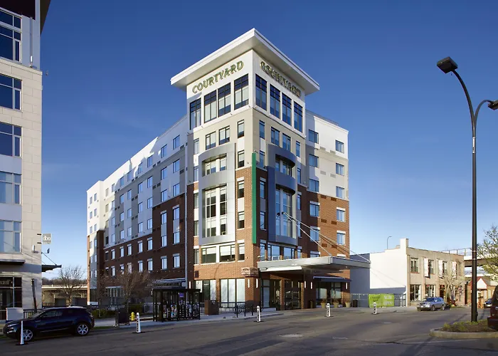 Courtyard By Marriott Akron Downtown