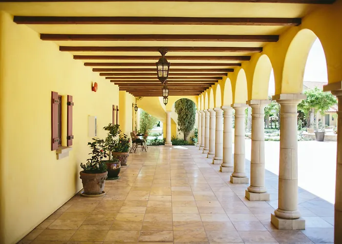 Calipaso Winery & Villa Paso Robles