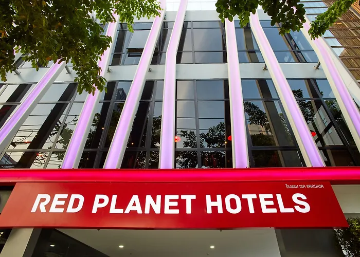 Easy Planet Bangkok Surawong