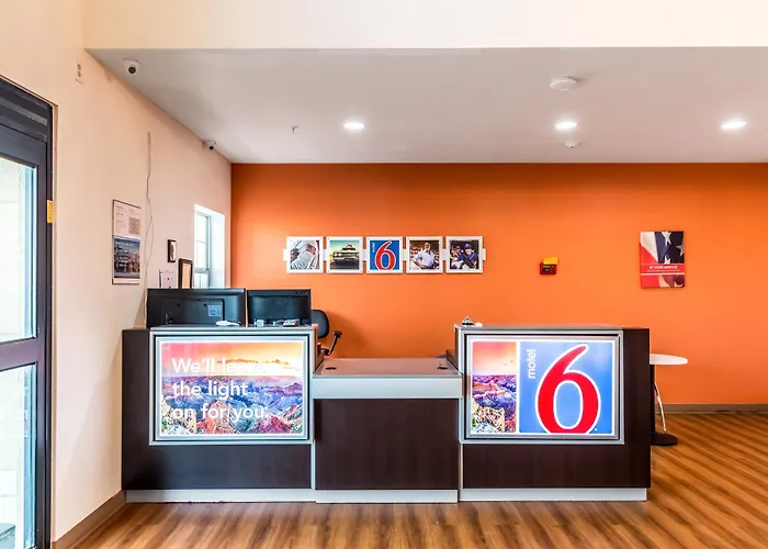 Motel 6-Jourdanton, Tx