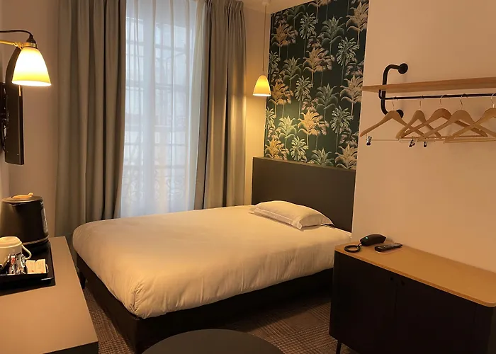 Hotel De Suez