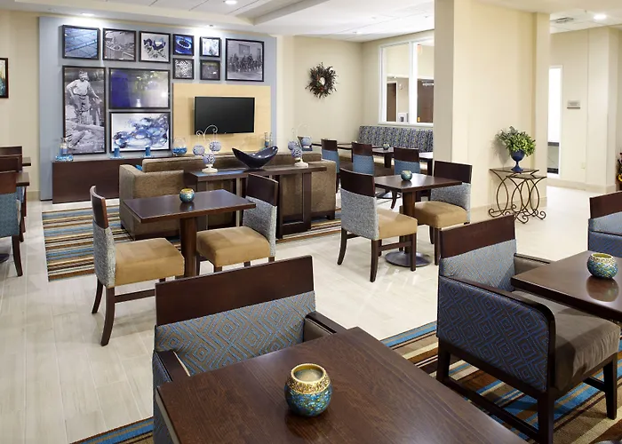 Hawthorn Suites By Wyndham Wheeling At The Highlands