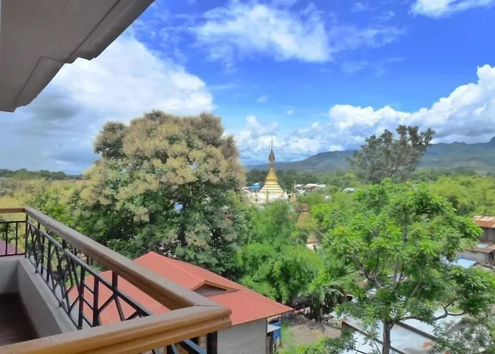 Golden Lotus Inle Hotel