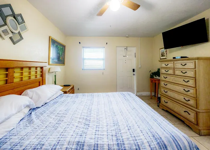 Siesta Motor Inn By Townhouse Kennedy Space Center Titusville I 95