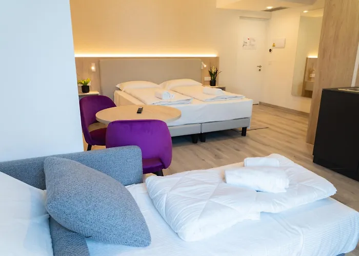 Lake & More Suite Hotel