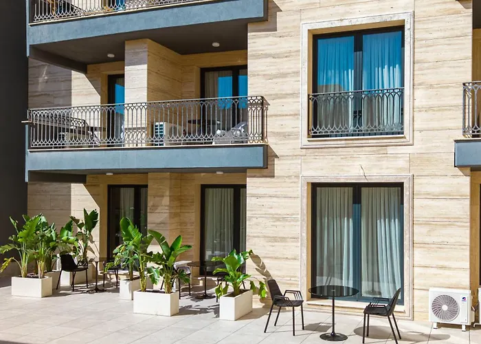 Nik Palas Luxury Residence