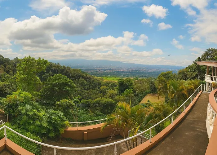 Hotel Mirador Mayday Mountain View