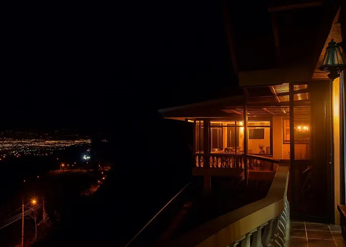 Hotel Mirador Mayday Mountain View
