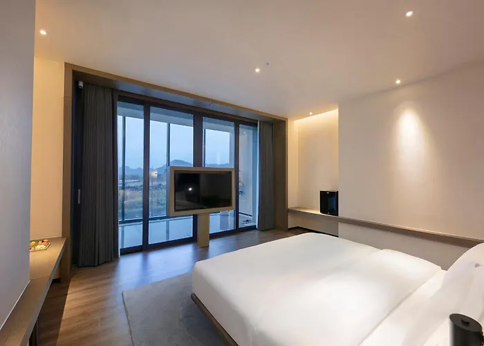 Wingate By Wyndham Emeishan Scenic Spot