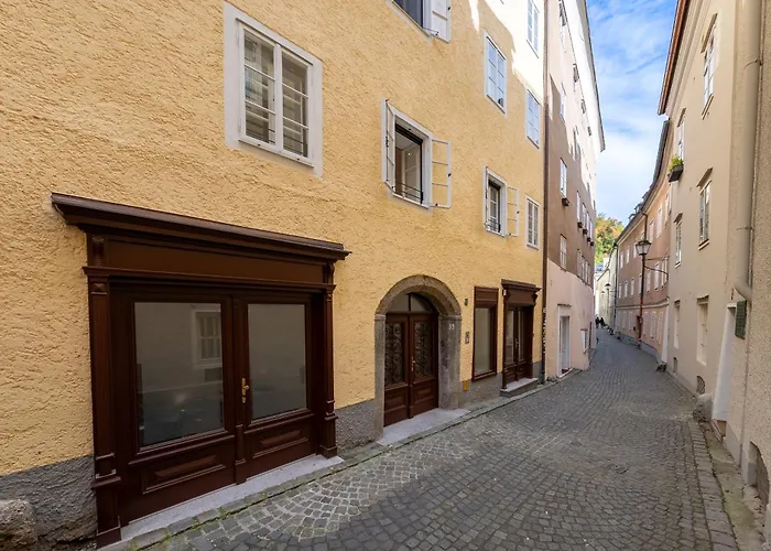Old Town - Cave Salzburg