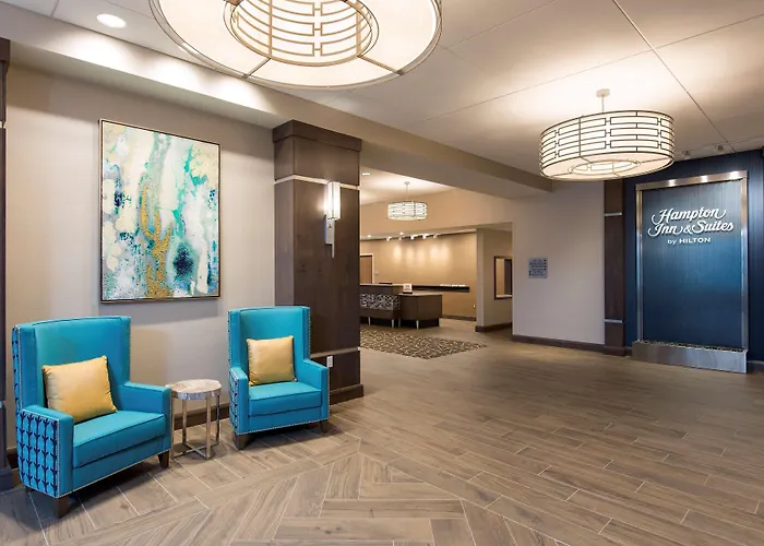 Hampton Inn & Suites Grand Rapids Downtown