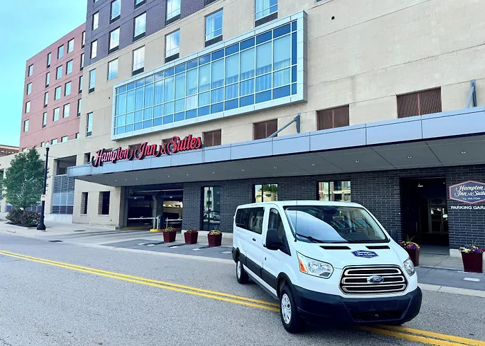 Hampton Inn & Suites Grand Rapids Downtown