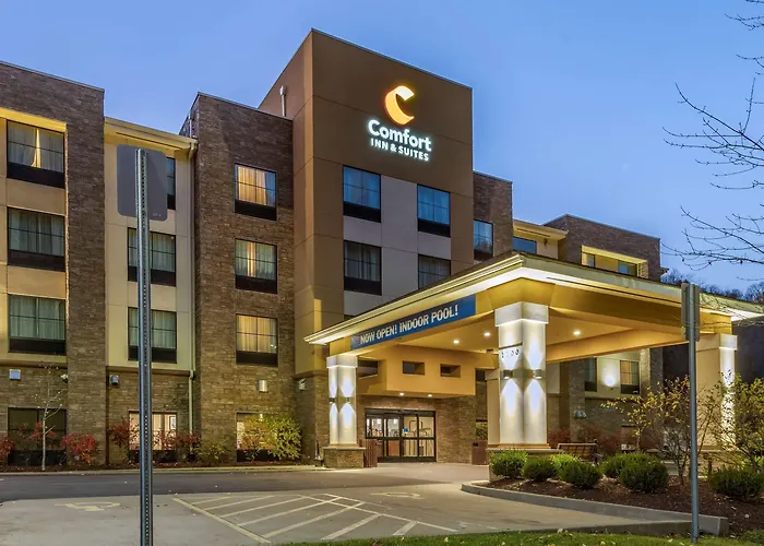 Comfort Inn & Suites Pittsburgh South