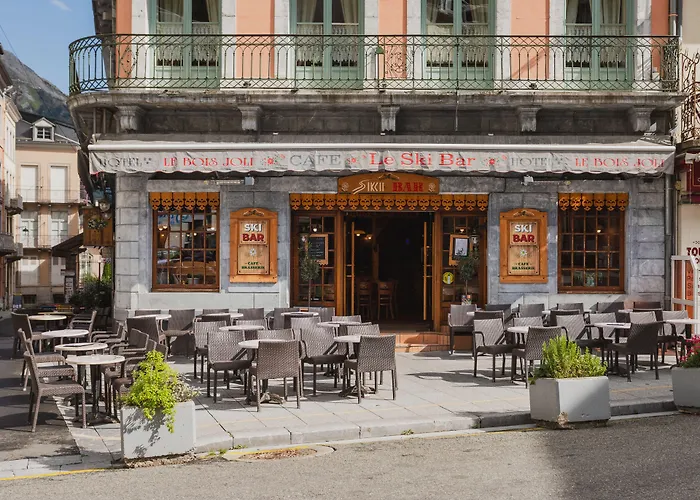 Hôtel Le Bois Joli