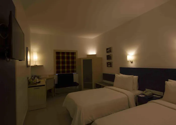 Kalyan Grand - A Business Hotel