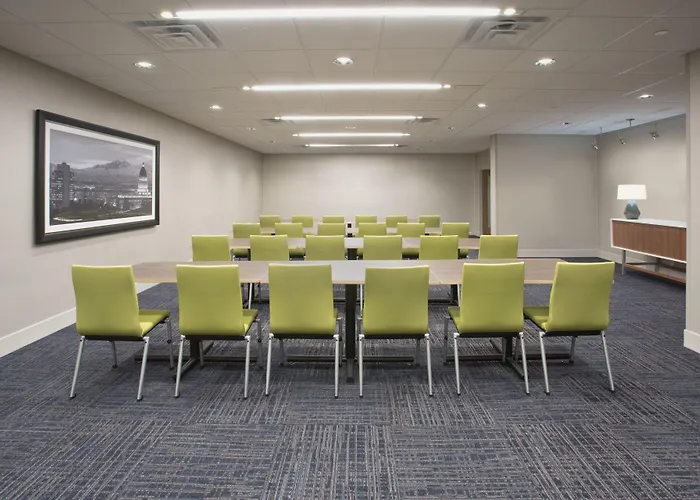 Holiday Inn Express & Suites Medina By Ihg