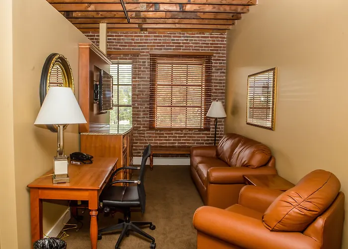 Jackson Park Inn, An Ascend Collection Hotel