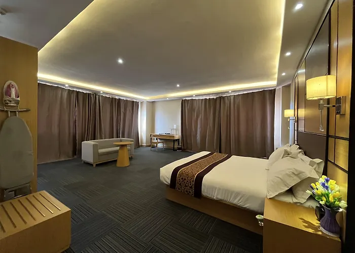2000 Hotel Downtown Kigali