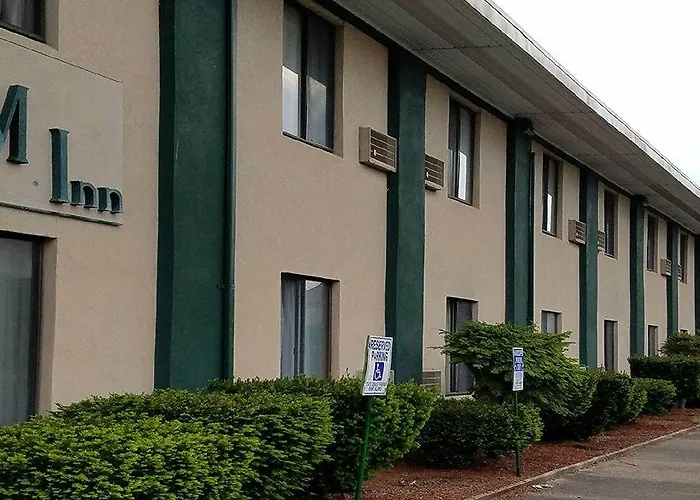 Woonsocket Motor Inn