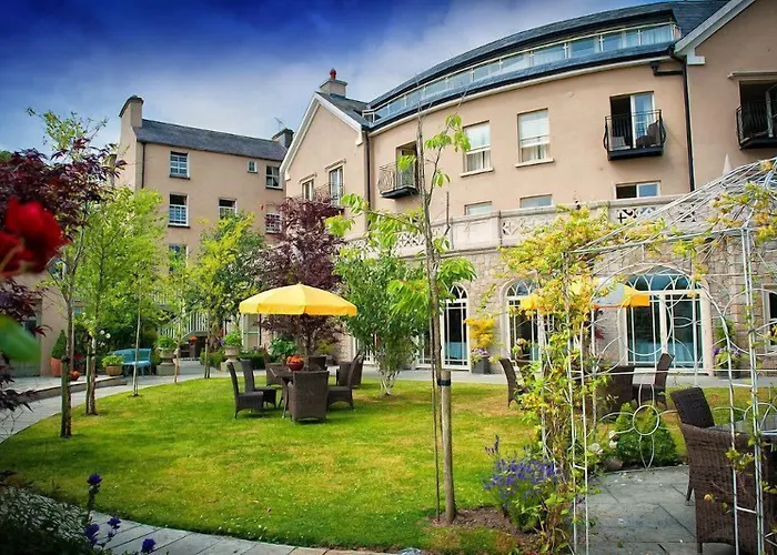 Step House Hotel
