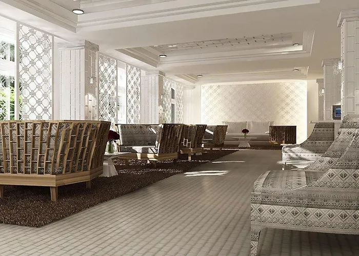 Ploy Palace Hotel