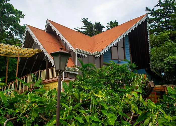 Hotel Claro De Luna