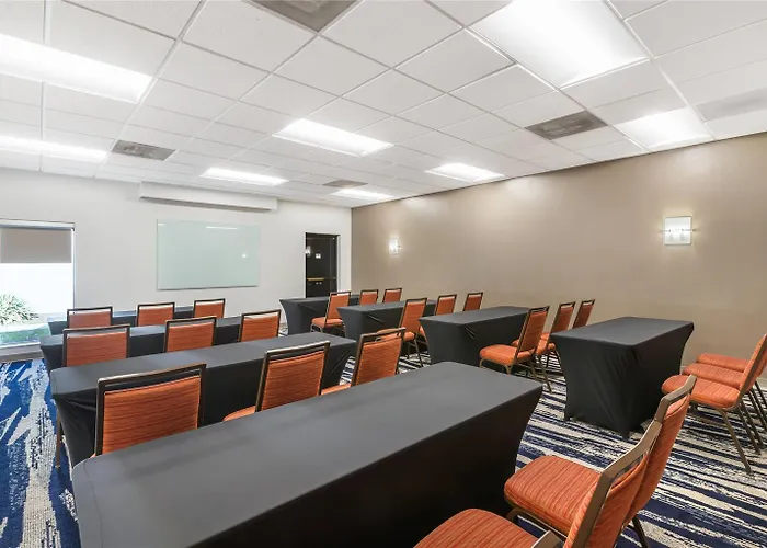 Comfort Inn & Suites Arlington Heights - Buffalo Grove
