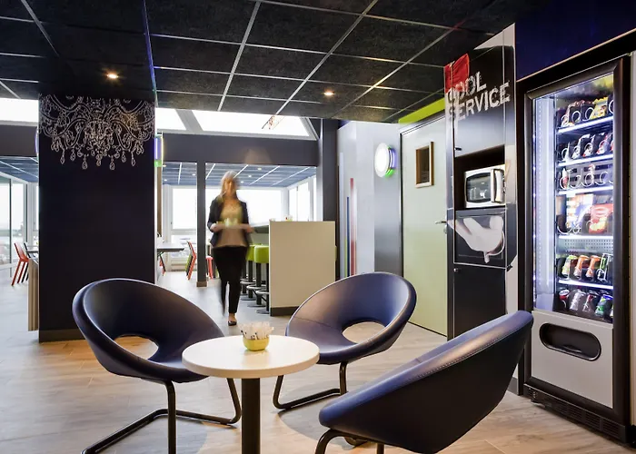 ibis budget Pontault Combault RN4 Marne La Vallée