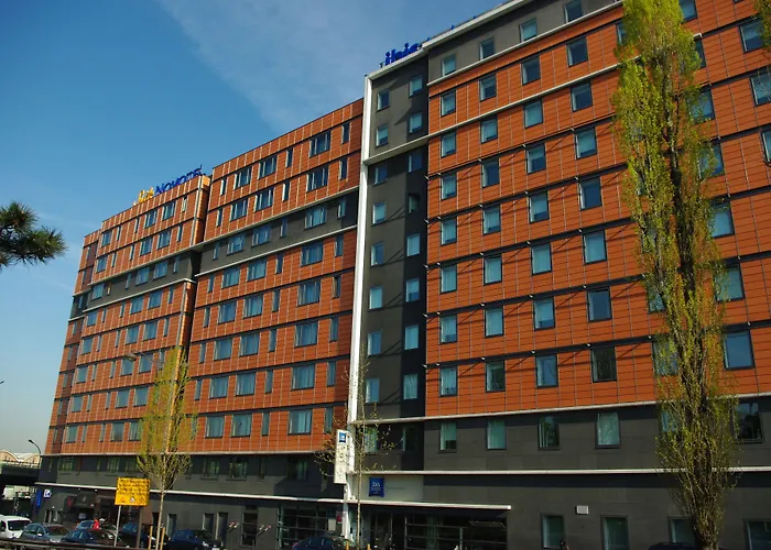 greet hotel Paris Nord 18è Saint-Denis 