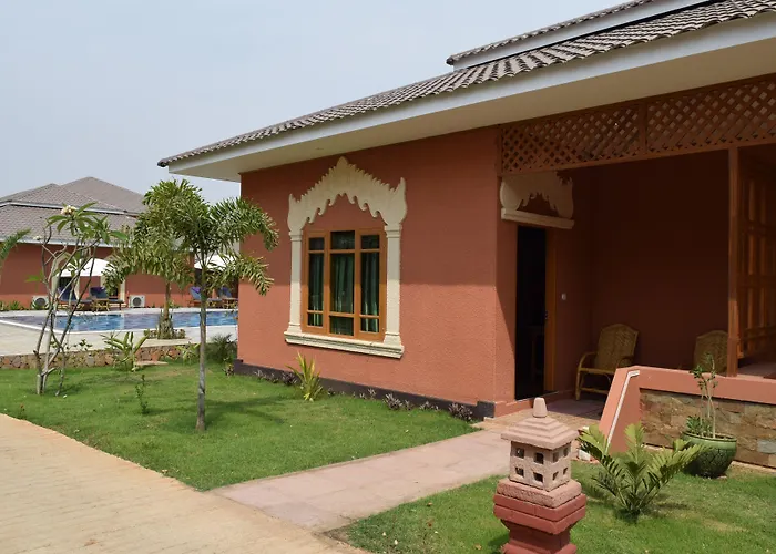 Bagan Emerald Hotel