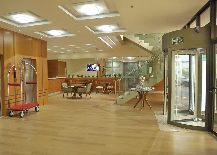 Hotel Maestro Premium Cascavel