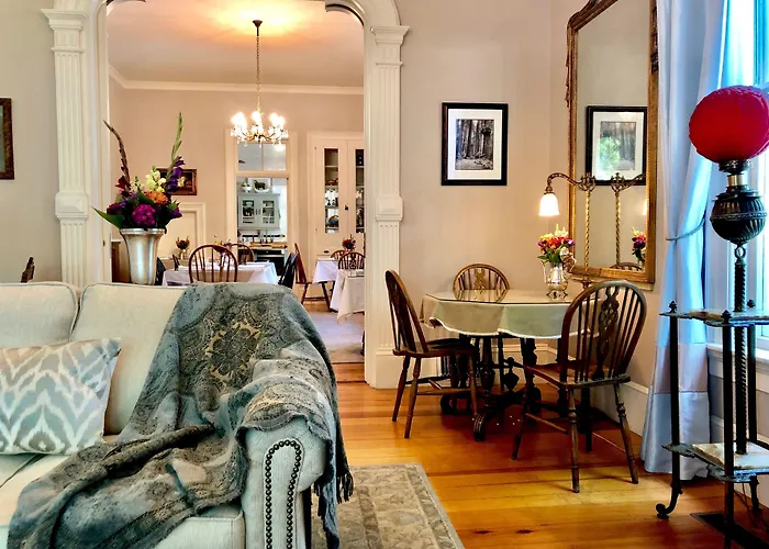McCall House Boutique Hotel