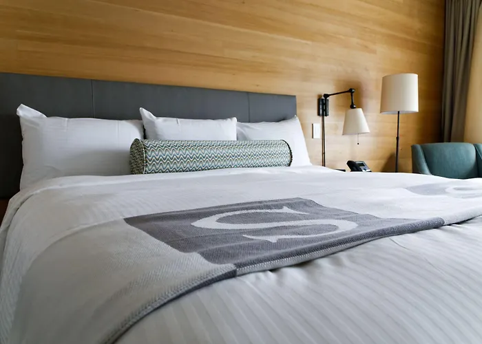 Sproat Lake Landing Resort