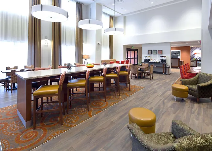 Hampton Inn & Suites Page - Lake Powell