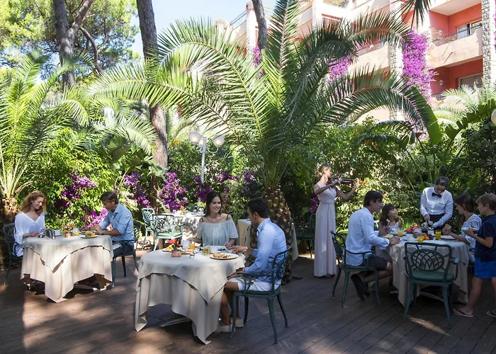 Forte Village Resort - Villa Del Parco & Spa