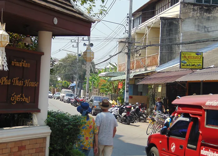 Pha Thai House