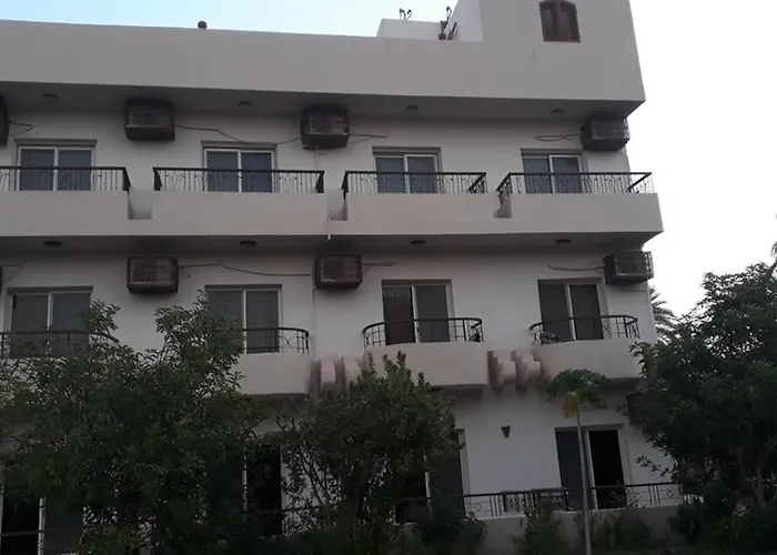 New Memnon Hotel