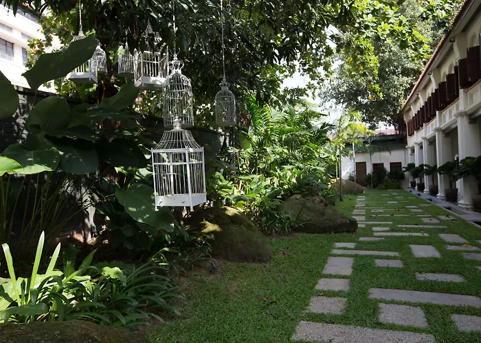 Muntri Grove