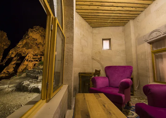 Caldera Cave Hotel