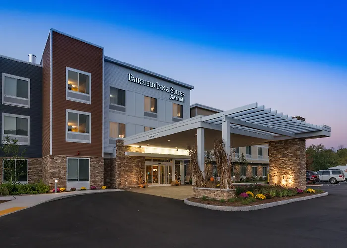 Fairfield Inn & Suites By Marriott Plymouth White Mountains