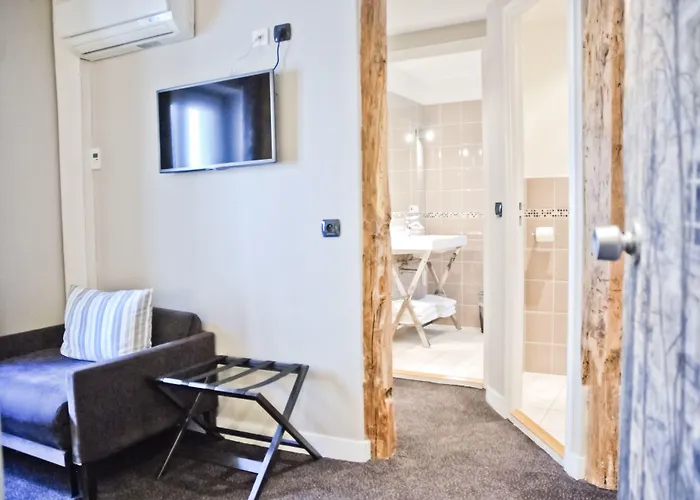 Hotel Grand Coeur Latin Parigi