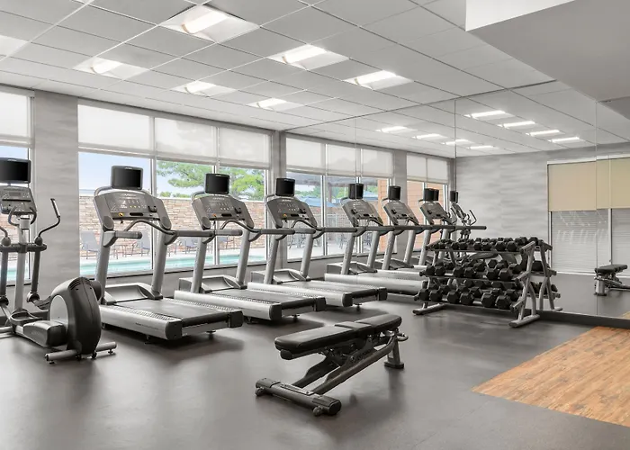 Fairfield Inn & Suites By Marriott Alexandria