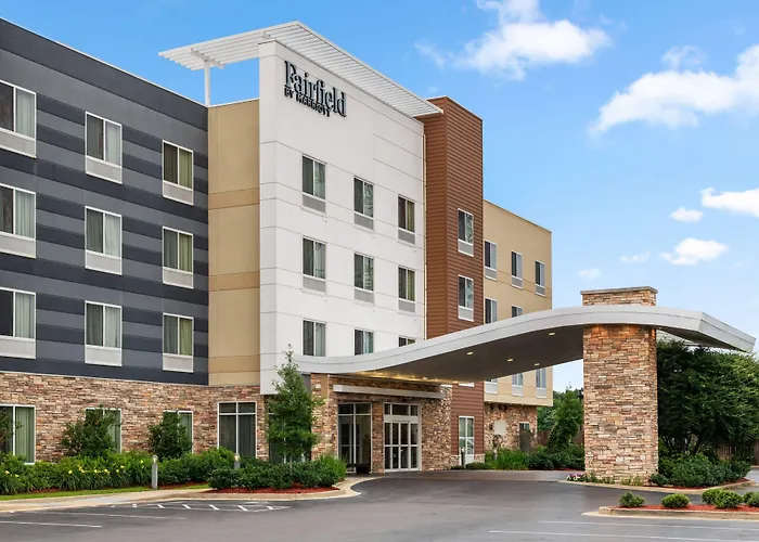 Fairfield Inn & Suites By Marriott Alexandria