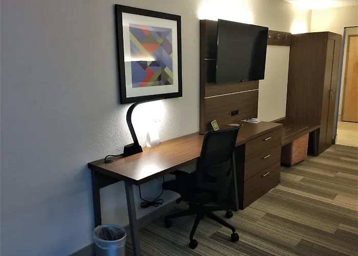 Holiday Inn Express & Suites Danville By Ihg