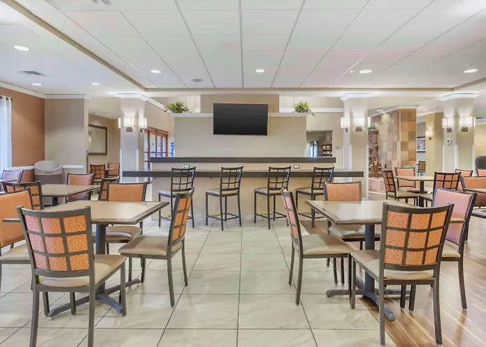 Best Western Plus Chandler Hotel & Suites
