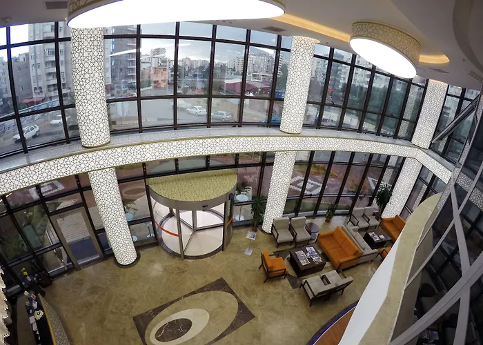 Yol Is Holiday Adana Otel