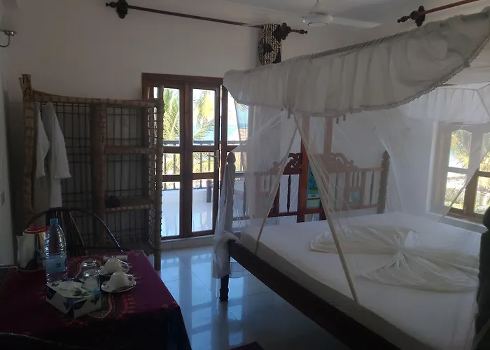 Moonshine Uroa Boutique Hotel